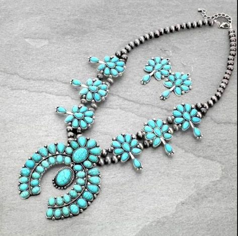 Western Things, Turquoise Stone Jewelry, Cowgirl Necklaces, Earrings Western, Turquoise Squash Blossom, Western Necklaces, Turquoise Hoop Earrings, Navajo Style, Turquoise Hoops