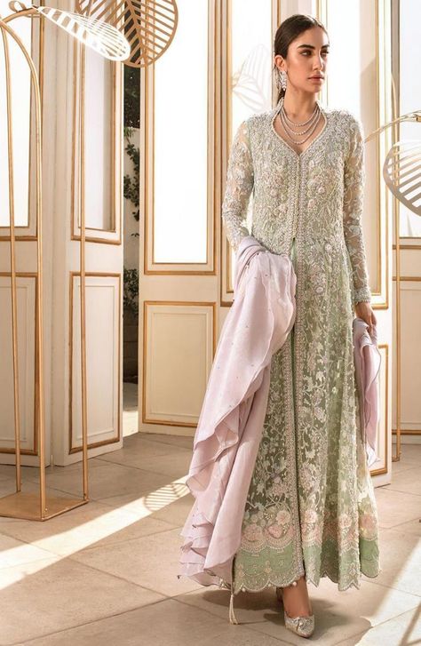 Frill Dupatta, Farah Talib Aziz, Shades Of Lavender, Wedding Couture, Pakistani Formal Dresses, Open Shirt, Scalloped Border, Desi Clothes, Pakistani Bridal Wear