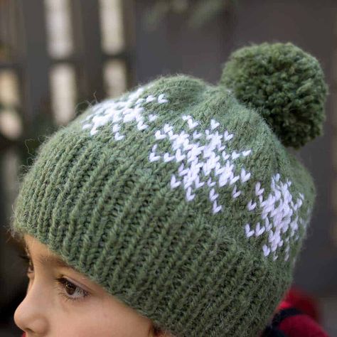 Toddler Hat Pattern, Holiday Knitting Patterns, Circular Knitting Patterns, Fair Isle Hat Pattern, All Free Knitting, Easy Snowflake, Knitting Projects Free, Beanie Knitting Patterns Free, Baby Hat Knitting Pattern