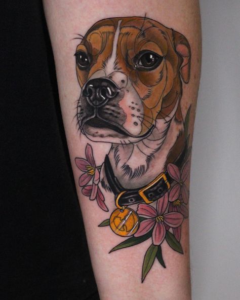 Boxer dog tattoo #dog #neotraditional #tattoo #tattooideas Amelie Fleury tattoos @ameliefleury instagram Animal Portrait Tattoos, Scallop Shell Tattoo, Boxer Dog Tattoo, Shell Tattoo, Shell Tattoos, Neotraditional Tattoo, Tattoo Dog, Scallop Shell, Dog Tattoo