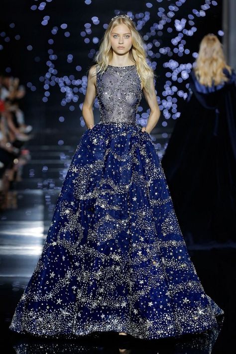 Zuhair Murad 2016 Haute Couture Collection - Long wide dress with midnight blue tulle bateau neckline dotted with silver crystals Zuhair Murad Dresses, Zuhair Murad Haute Couture, Mode Costume, Party Mode, Blue Wedding Dresses, Royal Blue Dresses, Zuhair Murad, Gorgeous Gowns, Looks Style