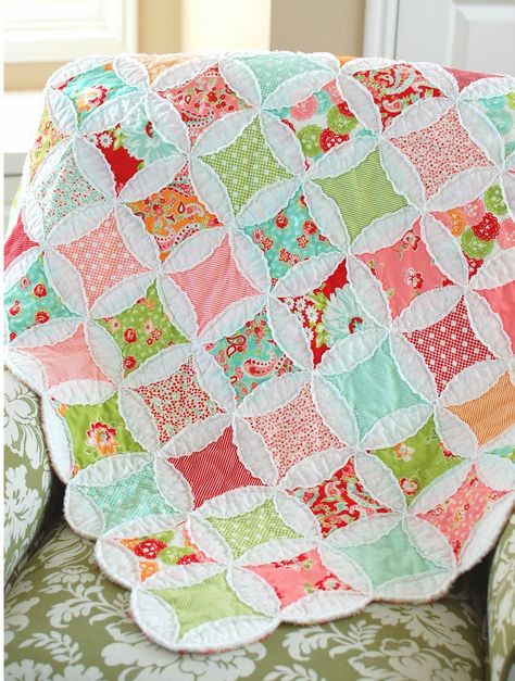 Puff Quilts, Sewing Blocks, Quilting Hacks, Cathedral Quilt, Window Quilts, Abundantly Blessed, Pretty Quilts, Cathedral Window Quilts, Cathedral Window