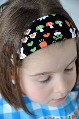 emma en mona: Griet legt uit Diy Sewing Tutorials, Headband Tutorial, Sewing Patterns Girls, Kids Couture, Sewing Accessories, Sewing For Kids, Baby Sewing, Sewing Patterns Free, Sewing Techniques