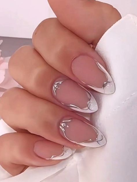 White French Manicure, Nail Fashion Trends, Nail Shades, Almond Nail Art, Nail Collection, Special Nails, Bright Summer Nails, French Manicure Nails, Minimalist White