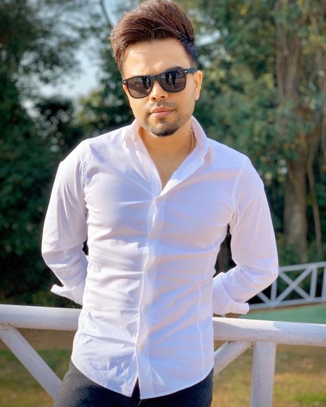 In this article, you can see Akhil's new photos & images. Moreover, you can see his new wallpapers, pics, images, and pictures for free download. On top of that, you can see other Punjabi singer's pictures & photos for download. For more images of Akhil, visit my website and download Akhil's photos. Akhil Singer, Singer Photo, Singer Wallpaper, Dp For Whatsapp Profile, Punjabi Singer, New Wallpapers, Whatsapp Profile, Diljit Dosanjh, Dp For Whatsapp