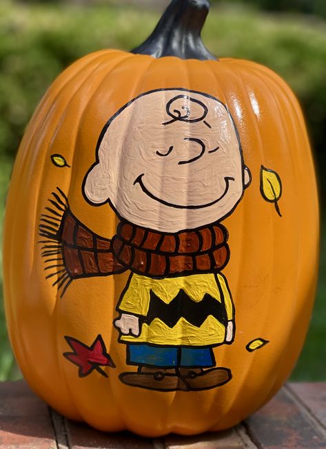 Pumpkins Painting Ideas Halloween, 2 Pumpkin Painting Ideas, Pumpkin Painting Caroline, Painted Mummy Pumpkin, Spooky Painted Pumpkin Ideas, Painted Pumpkins Competition, Painted Pumpkin Character Ideas, Jackolantern Ideas Paint, Pumpkin Designs Painted Disney