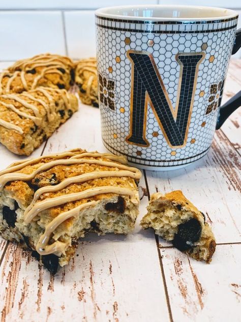 The combination of coffee and chocolate is one of life’s perfect pairings. I mean, coffee & chocolate, together or separate, are basically my coping skills lately. 🤣 These Chocolate Chip Espresso Scones with Espresso Glaze bring these two flavors together in a delicious little treat that works for breakfast, brunch, or a coffee break. ☕️ 🍫 I used these amazing Nestle Toll House Espresso Morsels for my scones, which I get in the baking aisle right next to the other chocolate chips. Espresso Scones, Espresso Glaze, Mint Ice Cream, Toll House, Easter Bread, Coffee Chocolate, Ice Cream Pies, Espresso Powder, Soda Bread