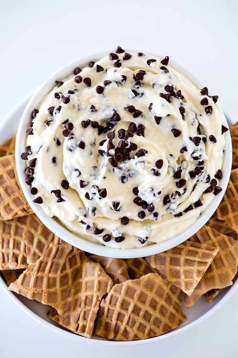 Easy Cannoli Dip, Cannoli Dip Recipe, Easy Cannoli, Easy Dessert Dips, Dessert Dip Recipes, Cannoli Dip, Chips Dip, Cream Dip, Cheesecake Dip