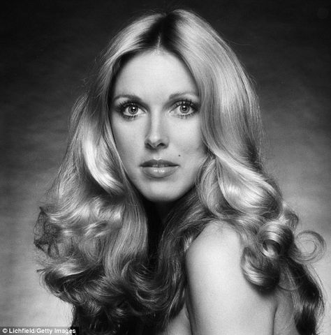 Blast from the past: Alana Stewart, here she is pictured in 1972 Alana Stewart, Lindsay Wagner, Bionic Woman, Val Kilmer, American Model, Michelle Pfeiffer, Farrah Fawcett, Iconic Women, Celebrity Entertainment