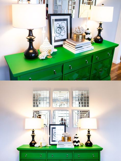 kelly green dining room! ~ every bit lovely Kelly Green Furniture, Green Entrance, Green Buffet, Kitchen Console, Emerald Green Decor, Green Dresser, Green Dining Room, Homemade Furniture, Green Lamp