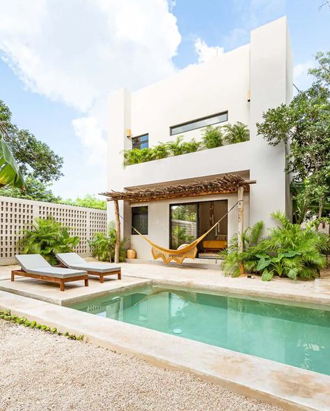 New Private Villa w/ pool & rooftop near the beach - Villas for Rent in Tulum, Quintana Roo, Mexico Beach House Layout, Pool Rooftop, Rooftop Balcony, Mexican House, Boho Bungalow, Small Villa, Mexico House, Quintana Roo Mexico, Beach Bungalow