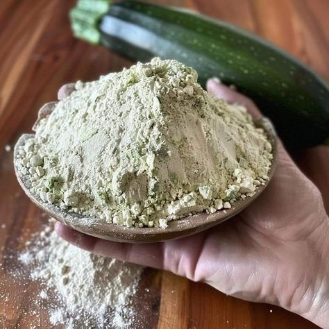 Zucchini Flour, Dehydrated Zucchini, Amish Recipes, Food Preservation, Dehydrator Recipes, Squash Recipes, Foods With Gluten, Whole Wheat Flour, Secret Society