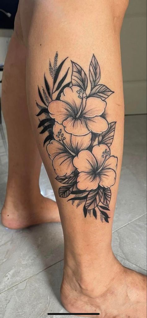 Hibiscus And Fern Tattoo, Hawaii Flowers Tattoo Design, Unique Hibiscus Tattoo, Flower Tattoo Hawaiian, Coastal Flower Tattoos, Tattoo Ideas Female Hibiscus, 1x1 Tattoo Ideas For Women, Hibiscus Arm Tattoos For Women, Three Hibiscus Flower Tattoo