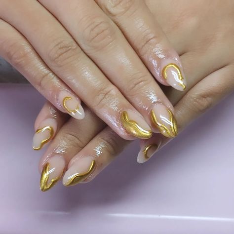 Gold chrome full set 😍✨️ • • • 📍 Mitchell's Plain 📲065 940 1870 for bookings Gold Chrome, Full Set, Nails, Gold