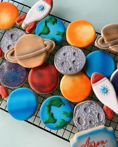 Planet Cookies Solar System, Space Cookies Birthday, Solar System Cookies Decorated, 321 Blast Off 3rd Birthday, 3rd Birthday Outerspace, Space Theme 3rd Birthday, Planet Cookies Decorated, Space Themed 3rd Birthday Party, Planets Cupcakes