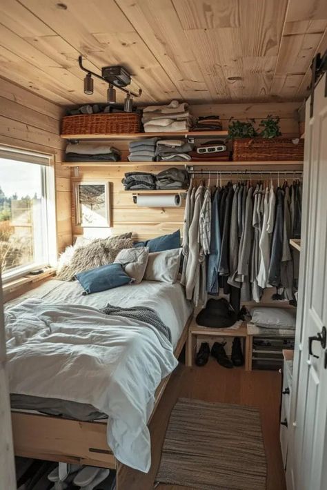 Clothing Storage Tiny House, Small Cabin Bedroom Ideas Space Saving, Diy Tiny Home Interior Ideas, Tiny Bedrooms Ideas, Tiny House Ideas Interior Maximize Space, Tiny Home Closet, Tiny Home Bedroom Ideas, Tiny House Closet Ideas, Tiny House Bedroom Ideas