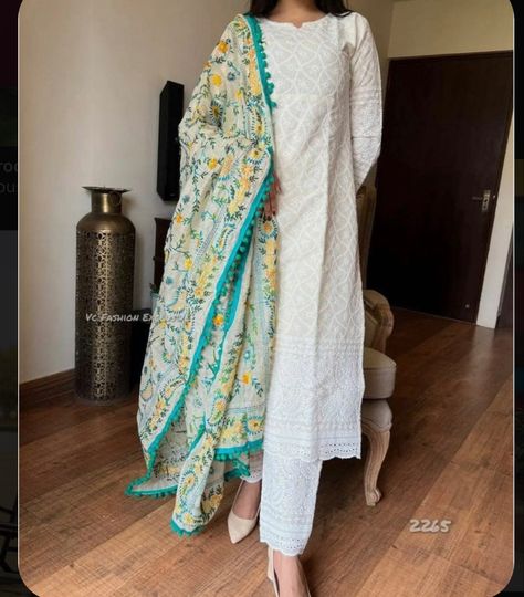 Top trendy summer dresses Kurti With Palazzo, Heavy Dupatta, Trendy Dresses Summer, Chikankari Suits, Partywear Dresses, White Kurta, Desi Fashion Casual, Kurtis With Pants, Kurta With Pants