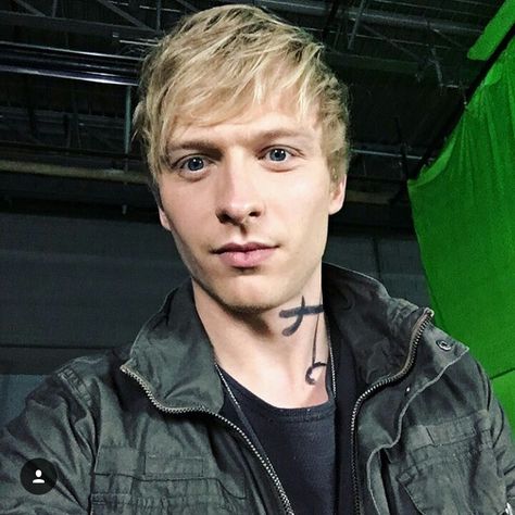 Will Sebastian Shadowhunters, Jonathan Christopher Morgenstern, Sebastian Verlac, Will Tudor, Shadowhunters Actors, Blonde Characters, Jonathan Morgenstern, Sebastian Morgenstern, Billy Black