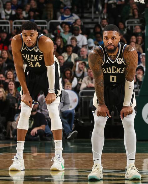 Instagram Dame Lillard, Nba Moments, Dame Time, Giannis Antetokounmpo, Damian Lillard, Basketball Pictures, Milwaukee Bucks, Baltimore Ravens, January 1