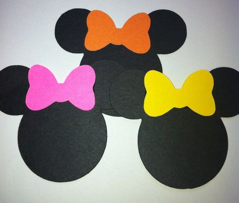 30 5 Minnie Mouse Head Silhouettes Black Cutouts by LeslisDesigns Door Dec Ideas, Mickey Mouse Head Template Free, Ra Door Decs Cricut, Res Life Door Decs Name Tags, Ra Door Decs Disney, Minnie Mouse Name Tag Template, Res Life Door Decs, Mouse Door, Ra Door Tags