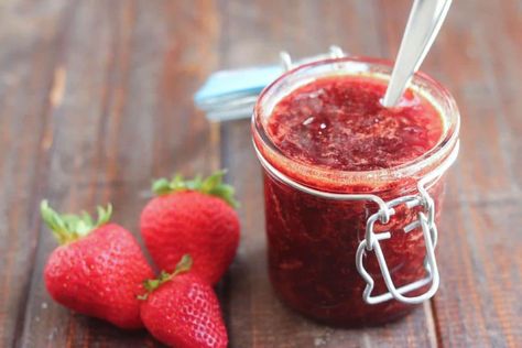 This delicious small batch jam is perfect for when you don't need 50 jars - but you DO need a little jam! Homemade is always better, and this recipe is no exception! Strawberry Lemon Jam Recipe, Small Batch Strawberry Jam, Blueberry Chia Seed Jam, Cheesecake French Toast, Lemon Jam, French Toast Roll Ups, French Toast Rolls, Strawberry Jam Recipe, Jam Recipes Homemade