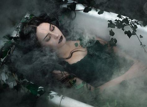 Witchy Shoot, Spiritual Photography, Gfx Resources, Fairy Photoshoot, Gothic Photography, Dark Goddess, Horror Photos, Bath Photography, Website Photos