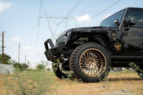 Mysterious Appearance of Lifted Jeep Wrangler Put on Bronze Forgiato Wheels White Jeep Wrangler, Black Jeep Wrangler, Jeep Wrangler Lifted, Forgiato Wheels, Lifted Jeep Wrangler, Jeep Things, Jeep Wheels, Bronze Wheels, White Jeep