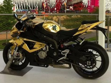 Black And Gold Motorcycle, Black And Orange Motorcycle, Black And Copper Motorcycle, Black And Gold Lamborghini, Black Gold Motorcycle, Black And Gold Motorcycle Helmet, Pretty Bike, Bmw S1000rr, Black Motorcycle