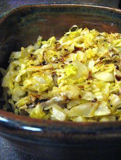 Barefoot Contessa's Sauteed Cabbage-  So GOOD!!!!!  and so simple. 1 small head white cabbage, 2 tbsp butter, 1.5 tsp salt, .5 tsp coarse ground pepper.  Cut cabbage like cole slaw.  Melt butter over med high heat in large sautee pan.  Add cabbage and season.  Cook 8 min or so until browned edges.  Doesn't sound like much, but trust me- GOOD!!! Cabbage With Balsamic Vinegar, Best Corned Beef Recipe, Sauteed Cabbage, Metabolism Diet, Corned Beef Brisket, Spiced Beef, Corned Beef Recipes, Fried Cabbage, Inflammatory Diet