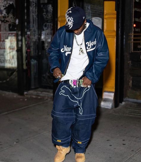 Early 2000s Hip Hop Fashion, New York Fashion Aesthetic, 2000s Hip Hop Fashion, Asap Rocky Outfits, Puma Outfits, Asap Rocky Fashion, Ciara Style, Street Style Hip Hop, New York Jacket