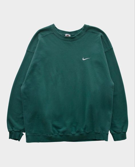 Nike Crewnecks For Women, Nike Green Sweatshirt, Dark Green Nike Hoodie, Crew Necks For Women, Nike Crewneck Sweatshirt Vintage, Crew Neck Sweatshirt Aesthetic, Green Nike Crewneck, Green Sweatshirt Outfit, Thrifted Sweatshirt