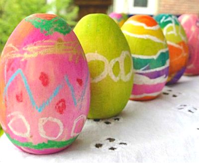 Acrylic Egg Painting, Painted Wooden Easter Eggs, Easter Egg Acrylic Painting, Paint Wooden Eggs, Painted Wooden Eggs, Paint Filled Eggs On Canvas, Wooden Easter Eggs, Tempera Paint, Spring Easter Crafts