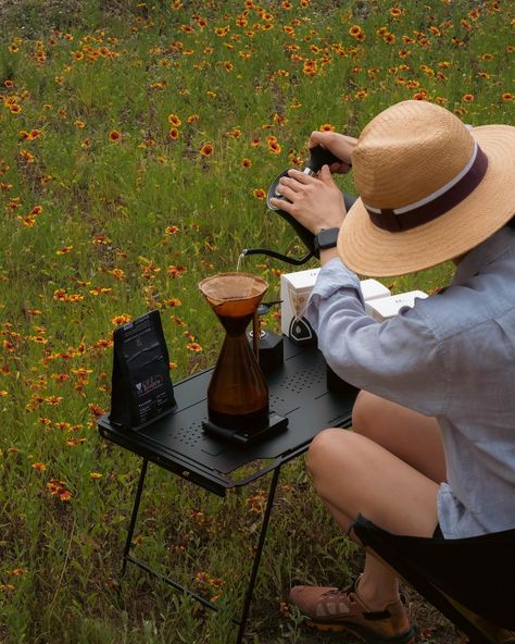 Spring is in the air, and so is the aroma of freshly brewed coffee! Make sure to follow @chaseprettyplaces for more content like this. DM to collaborate. 🤝 . . . #spring #simplepleasures #slowmoments #coffeeadventure #coffeepeople #outdoorcoffee #slowliving #coffeeoutdoors #coffeemoments #coffeebrewing #coffeeculture #slowmoments #outdoorbarista #outdooraesthetic #goodvibes #campinglife #cinematic #moodygrams #campcoffee #coffeebrewing #productphotography #coffeephotography #goodvibesonly Outdoor Aesthetic, Camping Coffee, Coffee Culture, Coffee Photography, Camping Life, Slow Living, Good Vibes Only, Simple Pleasures, Coffee Brewing