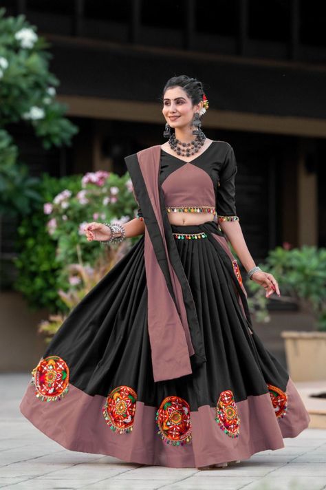 Order #Navratri special Pure cotton Lahenga choli @Rs3625 on Whatsapp 9619659727 ArtistryC.in 


*😍🌷#Navratri Traditional Collection 2k24 🌷😍* 

💞The Elegance Of Tradition And Garba Vibes With This Gamthi Work Black-Rosy Brown Chaniya Choli Adorn With Gamthi Work Buta , Colorful Kodi Lace To Glamour Yourself As Navratri Lover💞 

*Design #code -7066- B (Rosy Brown)* Gamthi Work, Navratri Lehenga, Lehenga Crop Top, Mirror Work Lehenga, Cotton Lehenga, Lehenga Choli Wedding, Navratri Chaniya Choli, Party Wear Lehenga Choli, Bollywood Lehenga