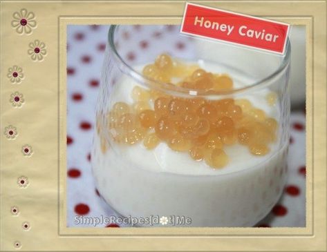 Honey Caviar with Agar-Agar • Color Your Recipes Honey Caviar, Gastronomy Recipes, Molecular Gastronomy Recipes, Bee Food, Gastronomy Food, Caviar Recipes, Liquid Pearls, Jewish Food, Molecular Gastronomy