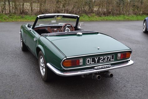 Buying Guide: Triumph Spitfire (1962-1981) | Hagerty UK Triumph Sports, Triumph Spitfire, Handsome Style, British Sports Cars, Leather Seat Covers, Cars Vintage, Mazda Mx, Sport Seats, Performance Exhaust