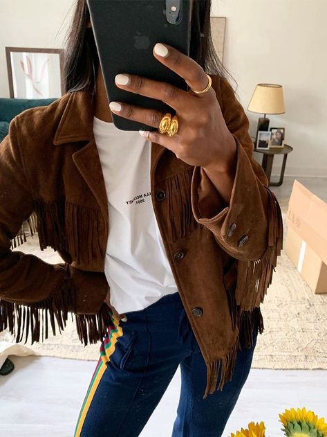 Fringe Jacket Outfit, Suede Jacket Outfit, Monikh Dale, Autumn Outwear, Suede Fringe Jacket, Pelo Afro, Fall Capsule Wardrobe, Fringe Jacket, Jacket Outfit