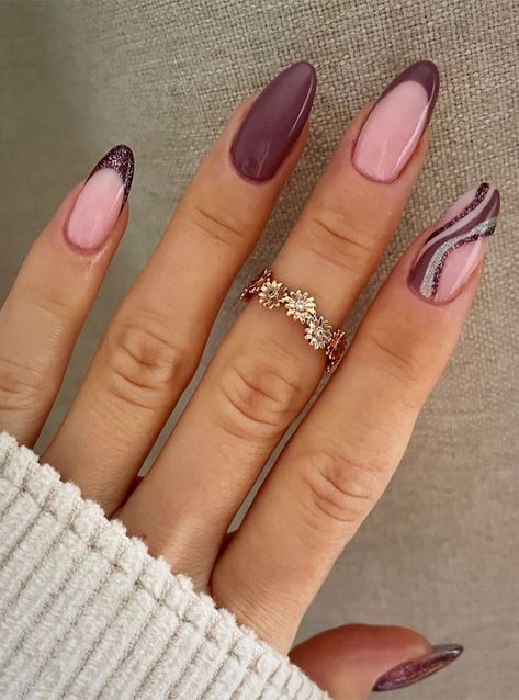 Nails With Glitter Swirls, Berry Nails, Nails With Glitter, Moon Nails, Plaid Nails, Nails Now, Thanksgiving Nails, Colorful Nail Designs, Star Nails