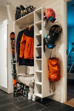 Swoon Worthy Gear Rooms - The Barn Ski Gear Storage Ideas, Snowboard Gear Storage, Outdoor Gear Storage Ideas, Ski House Mudroom, Ski Mudroom Ideas, Ski Closet, Ski Storage Ideas, Snowboard Room, Ski Gear Storage