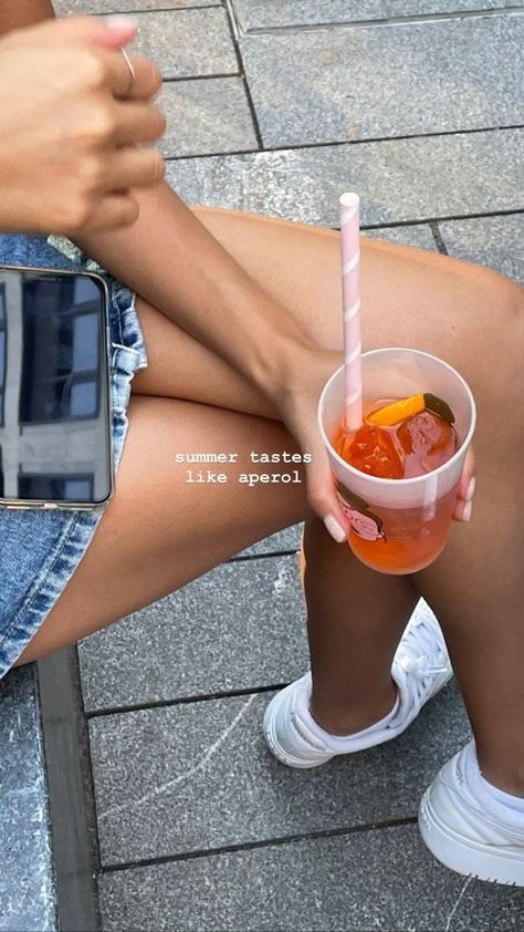 Summer Drinks Aesthetic, Travel Instagram Ideas, Summer Story, Story Ideas Pictures, Instagram Feed Inspiration, Aperol Spritz, Vacation Mode, Summer Feeling, European Summer