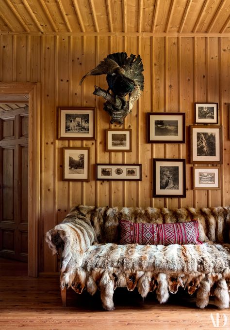 Inside a Rothschild Hunting Lodge in the Austrian Alps | Architectural Digest What Is My Decorating Style, Hunting Cabin Interior, English Hunting Lodge, Hunting Cottage, Hunting Decor Living Room, Hunting Lodge Interiors, Hunting Room Decor, Lodge Interiors, Hunters Cabin