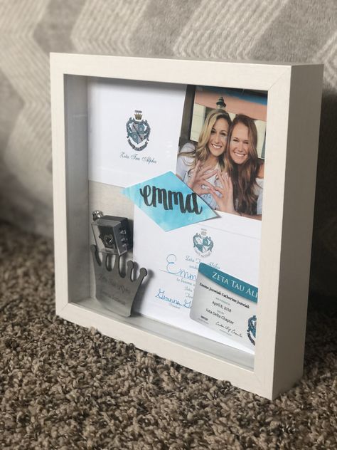 Sorority Alumni Gifts, Senior Sorority Gifts, Sorority Shadow Box Ideas, Sorority Senior Gifts, Sorority Graduation, Alumni Gifts, Sorority Ideas, Senior Ideas, College Senior