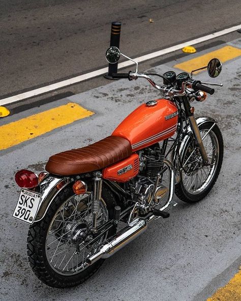 125 Modified, Sepeda Retro, Honda Cg125, Cb 450, Vintage Honda Motorcycles, Cafe Racer Moto, Honda Scrambler, Cafe Racer Design, Yamaha Bikes