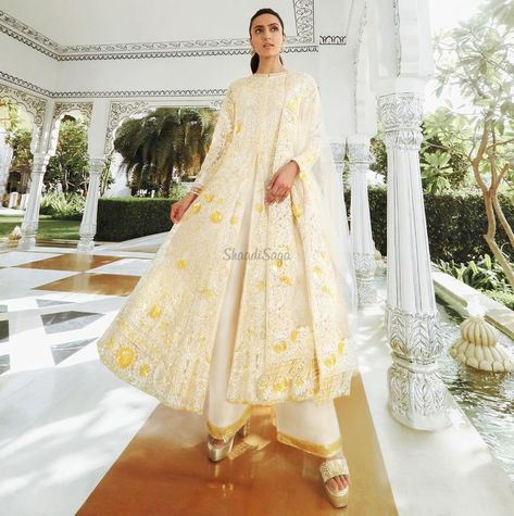 Presenting you Manish Malhotra 2021 Collection 'Nooraniyat'. Best thing about this bridal collection is that it has outfits for every kind of bride. From Manish Malhotra Lehenga to Manish Malhotra Suits, we have got everything. #shaadisaga #indianwedding #manishmalhotralehenga #manishmalhotrasuits #manishmalhotrabridal #manishmalhotradesigns #manishmalhotramirrorworklehenga #manishmalhotra2021collection #manishmalhotralehengalatest #manishmalhotralehengabridal #manishmalhotracollection Manish Malhotra Lehenga Bridal, Manish Malhotra Suits, Pastel Blue Outfit, Manish Malhotra Designs, Manish Malhotra Bridal, Manish Malhotra Collection, Manish Malhotra Lehenga, Dresses Anarkali, Rahul Mishra