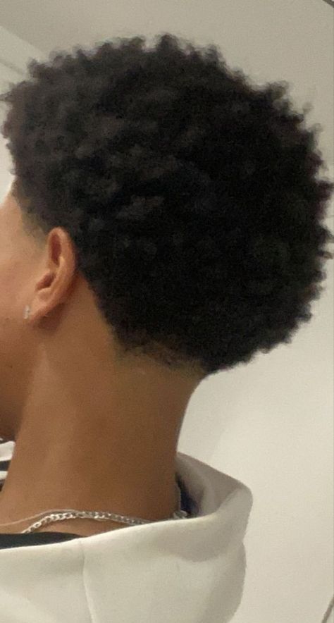 Low Afro Taper Fade Black Men, Low Taper Fade Haircut Black Men, 4c Natural Hairstyles Men, Low Taper Fade Black Men, Short Afro Hairstyles Men, Low Taper Fade Afro, Low Taper Black Men, Temp Fade Black Men, Low Fade Afro