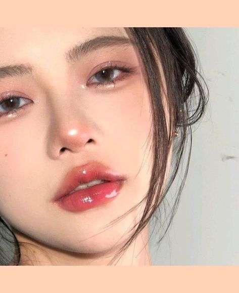 Makeup Ala Korea, Makeup Asia, Makeup Ulzzang, Asian Makeup Looks, Mekap Mata, Korean Makeup Look, Korea Makeup, Makeup Hacks Beauty Secrets, Korean Eye Makeup