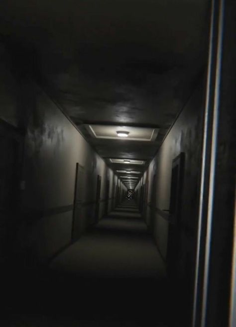 Alonecore Aesthetic, Uneasy Pictures, Dark Liminal Spaces, Scary Photos, Apocalypse Aesthetic, Creepy Pictures, Dreamcore Weirdcore, Weird Dreams, Ghost Hunting