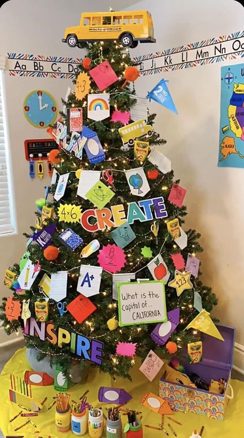 School Theme Christmas Tree, Christmad Trees, School Christmas Tree, School Holiday Shop, Polar Express Christmas Party, Class Tree, Classroom Tree, Decorated Trees, Apple School