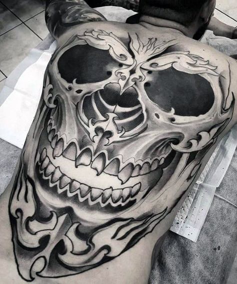 Candy Skull Tattoo For Men, Sublime Tattoo, Best Back Tattoos, Back Tattoos For Men, Small Crown Tattoo, Candy Skull Tattoo, Geisha Tattoo Design, Cool Back Tattoos, Dark Skull