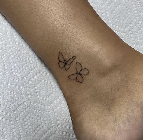 Butterfly Tattoos On Ankle, Ankel Tattoos Tiny, Ankel Tattoos Simple, Ankle Butterfly Tattoo, Butterfly Tattoo Ankle, Butterfly Ankle Tattoo, Inner Ankle Tattoos, Cute Meaningful Tattoos, Butterfly Leg Tattoos